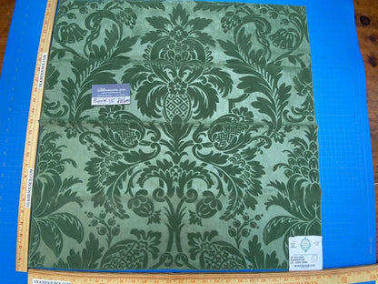 8c Berkbox15 Scalamandre La Valliere CoubertinLa Valliere Coubertin  Linen Cut Velvet Old World Weavers