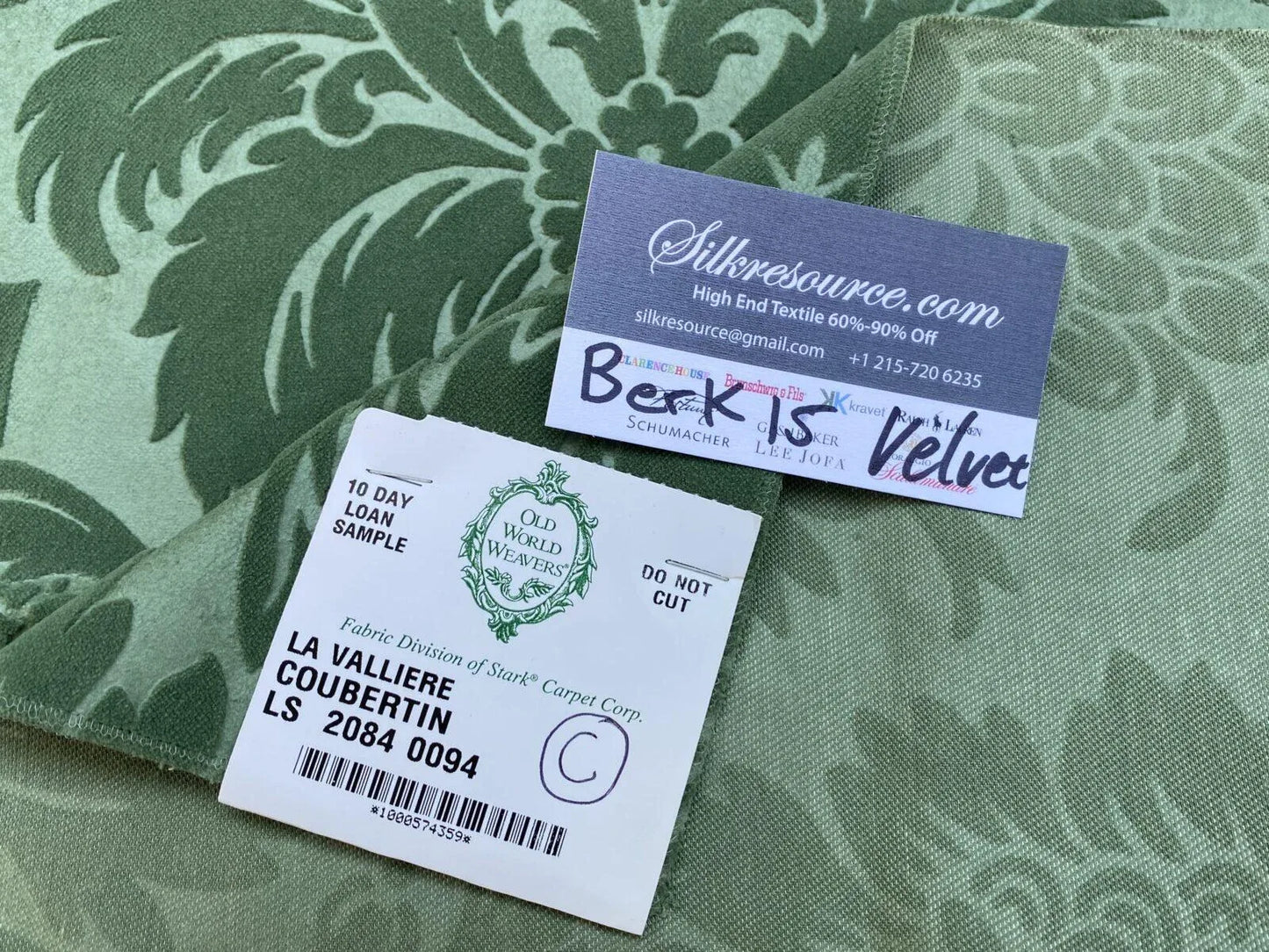 8c Berkbox15 Scalamandre La Valliere CoubertinLa Valliere Coubertin  Linen Cut Velvet Old World Weavers