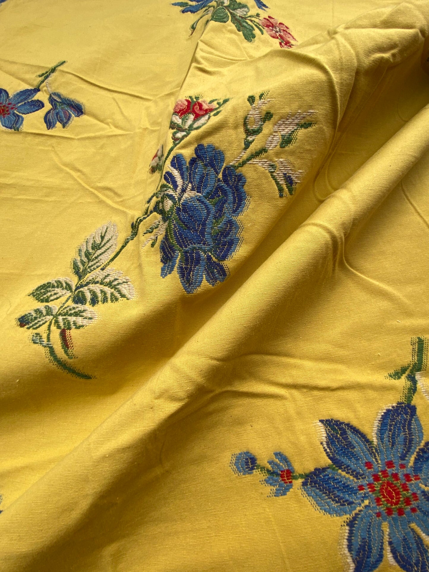 38 Berkbox99 Square Jacquard by Scalamandre Floral Botanical Yellow Blue Green MSRP USD300/y