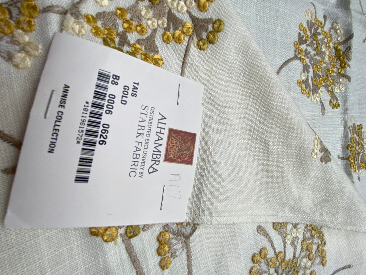 42 Berkbox99 Square Embroidery by Alhambra Tais Gold Gray on White Floral Botanical Foliage MSRP USD300+/y