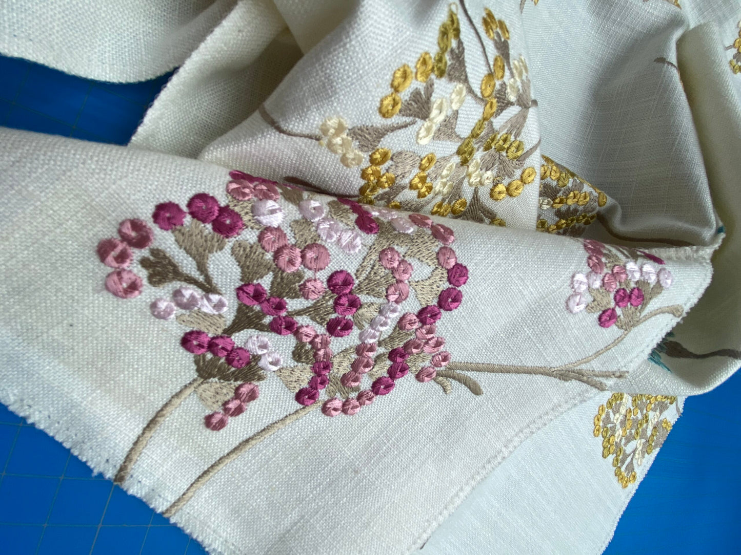 42 Berkbox99 Square Embroidery by Alhambra Tais Gold Gray on White Floral Botanical Foliage MSRP USD300+/y