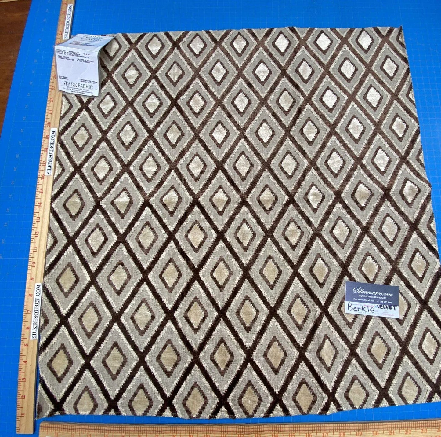 5d Berkbox16 Scalamandre Velvet Lacerta Chocolate Ivory