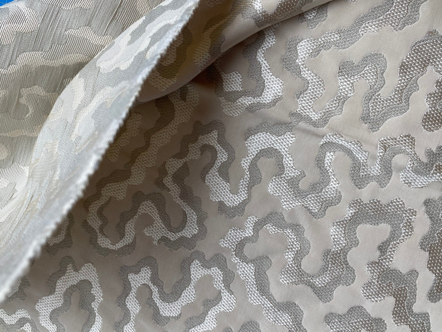 49 Berkbox99 Square Jacquard by Scalamandre Vermicelli Weave Oyster Abstract Beige MSRP USD300/y