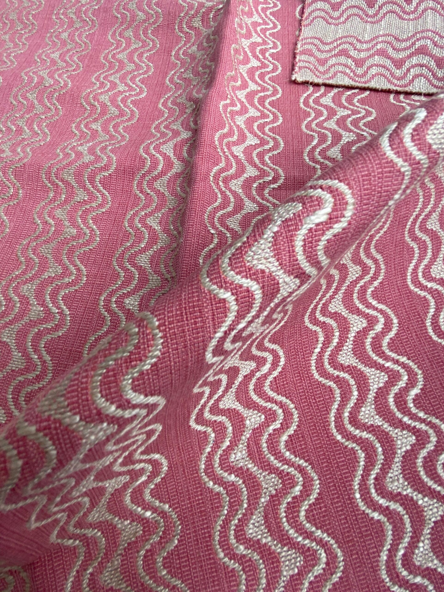15 Berkbox100 Square Jacquard Pink White Stripe Weave