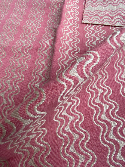 15 Berkbox100 Square Jacquard Pink White Stripe Weave