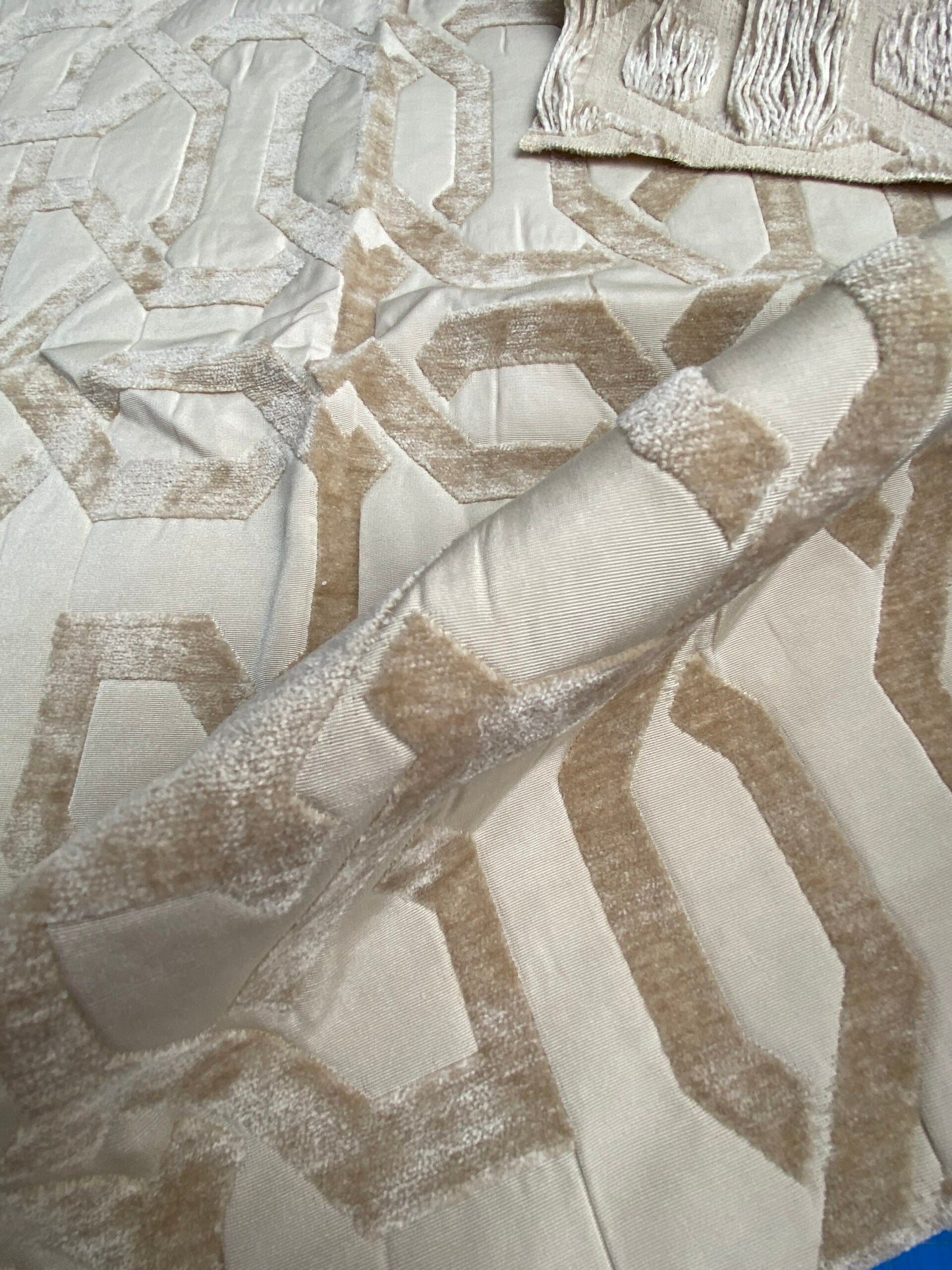 17 Berkbox100 Square Jacquard by Scalamandre Wexford Lichen Gold Fretwork Geometric MSRP USD300+/y