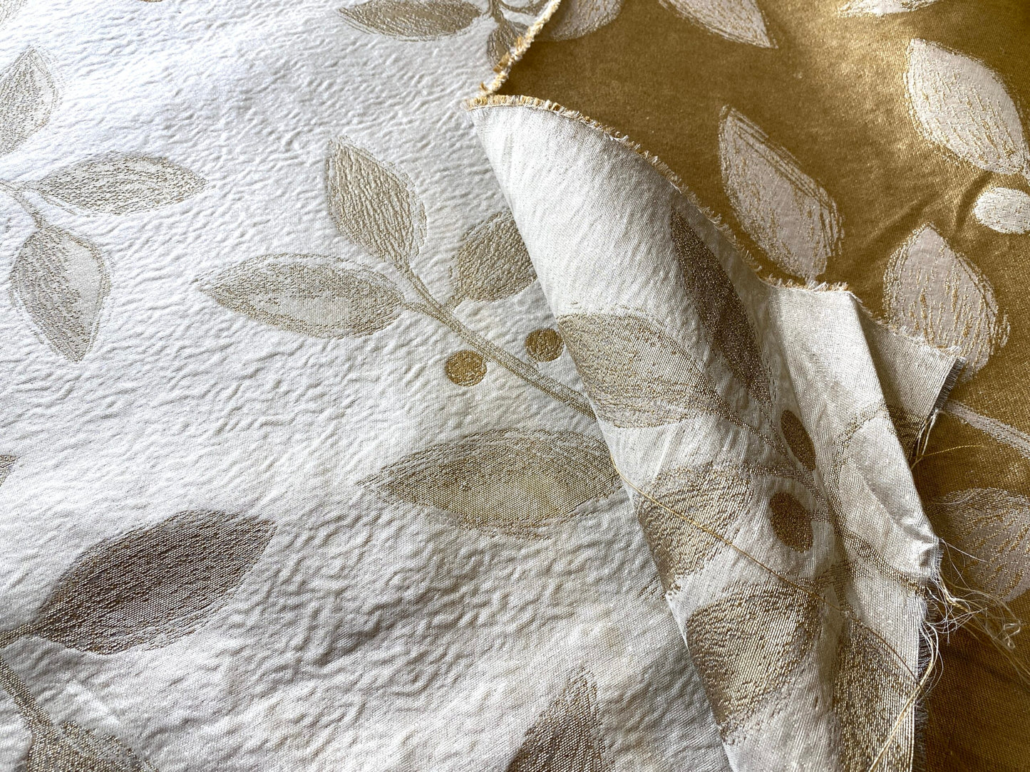 By Yd Kravet Couture Belladonna Silk Wool Damask Gold Cream Pearly Red Berry Vine MSRP$316/Y