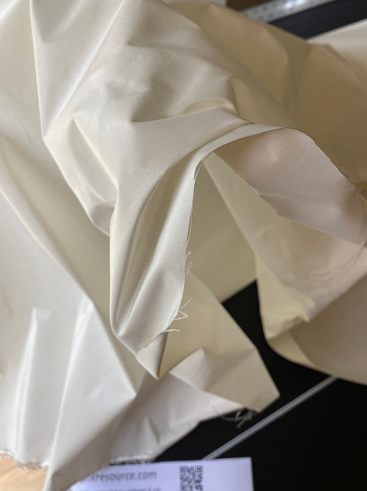 Scalamandre Ascot Ivory 100% silk Taffeta Pure White Very Thick! Per Yard MSRP USD 238/Y