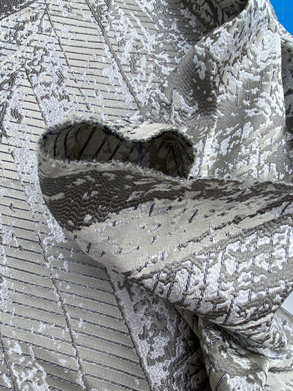 1 Berkbox101 Square Silky by Old World Weavers Chiron Cosmic Dust Gray White Geometric MSRP USD 300+/y