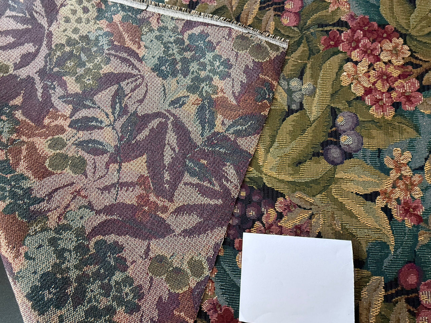 By Yd Tapestry Plums Tropical Foliage &amp; Purple Grapes Green Red Hi End #1551