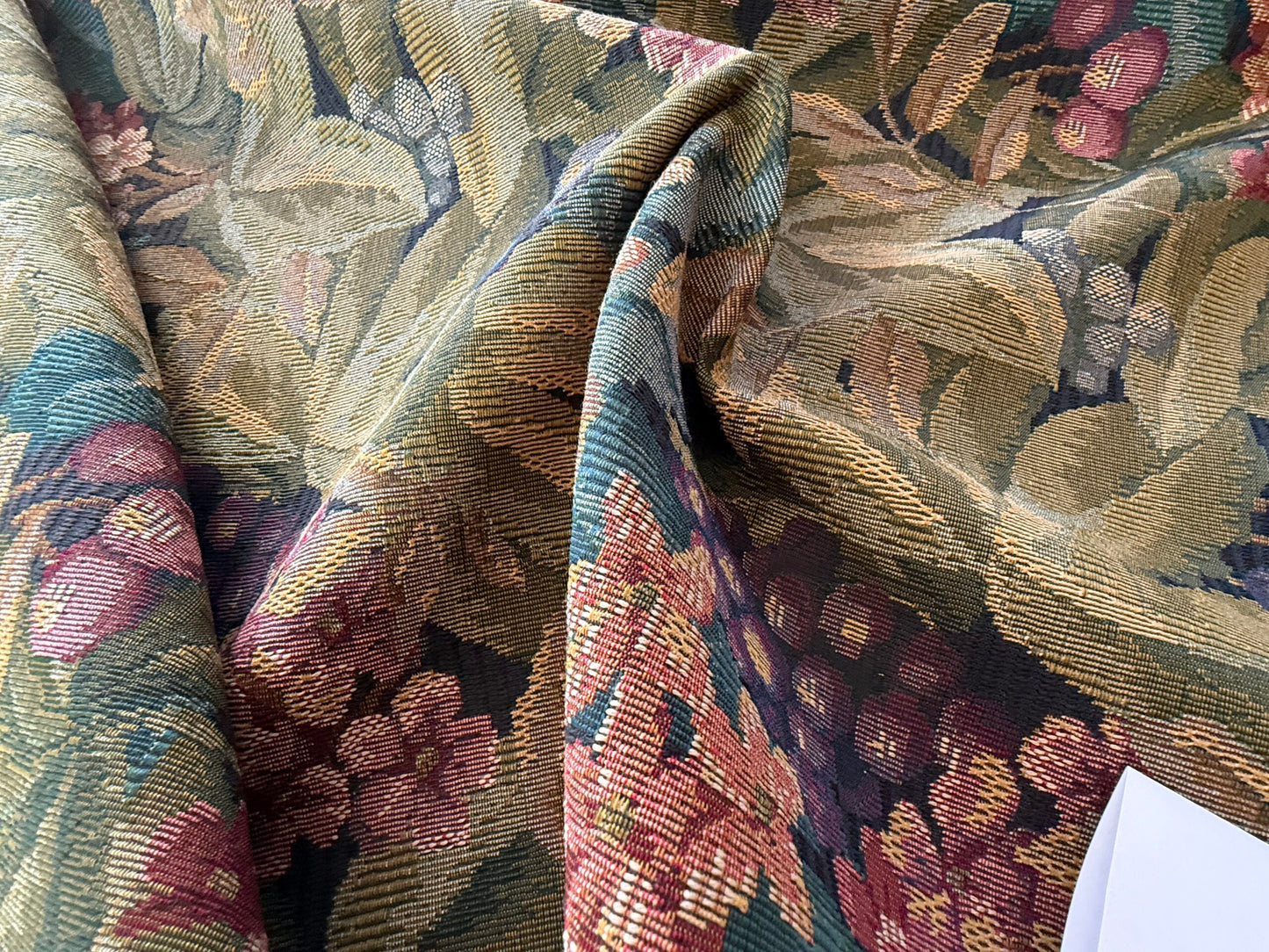 By Yd Tapestry Plums Tropical Foliage &amp; Purple Grapes Green Red Hi End #1551