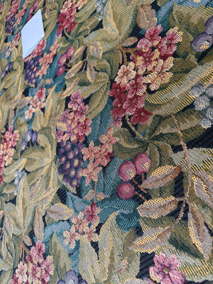 By Yd Tapestry Plums Tropical Foliage &amp; Purple Grapes Green Red Hi End #1551