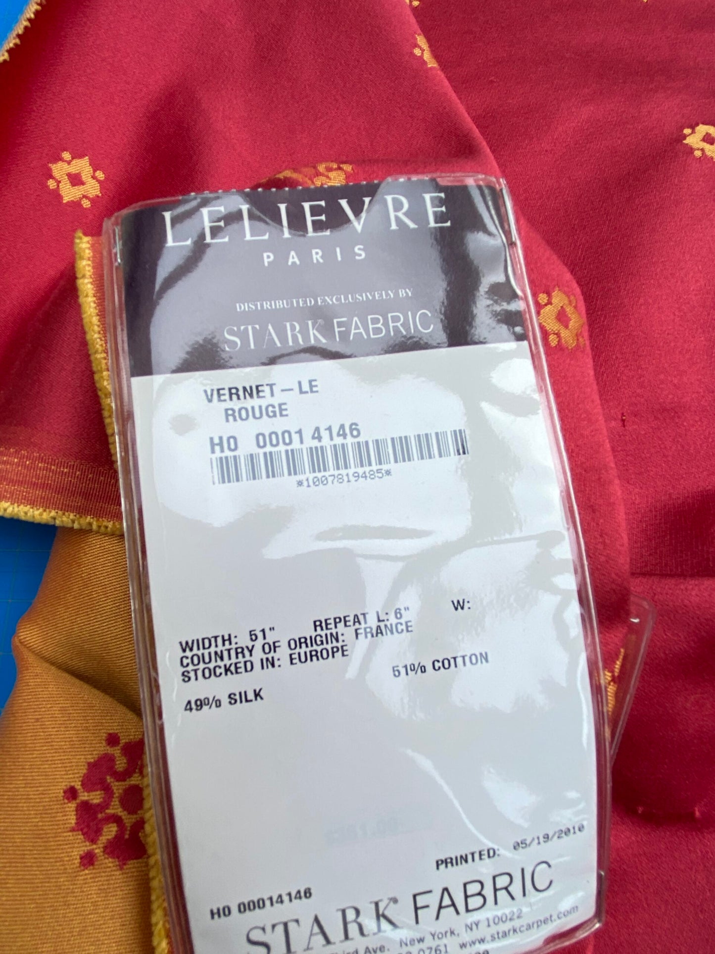 10 Berkbox101 Square Silk by Lelievre Paris Vernet Le Rouge Red Small Scale French Jacquard Neoclassical MSRP USD 600+/y