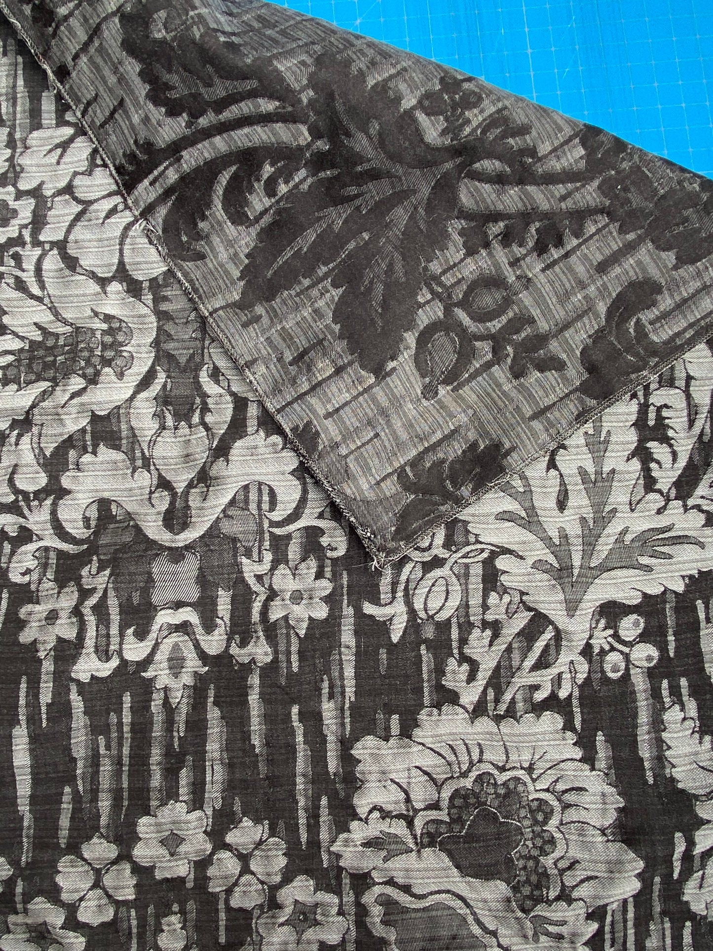 15 Berkbox101 Square Jacquard by Scalamandre Villa Ada Nero Black White Damask MSRP USD 300+/y