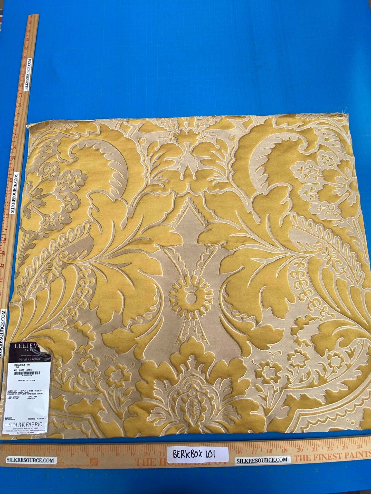 16 Berkbox101 Square Silky by Lelievre Paris Odalisque Ho Or Yellow Damask Historic MSRP USD 668/y