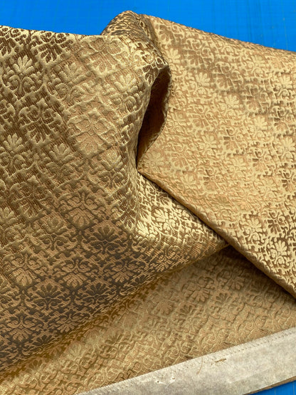 20 Berkbox101 Square Silk by Old World Weavers Carlos Small Damask Brass Gold Small Scale MSRP USD300+/y