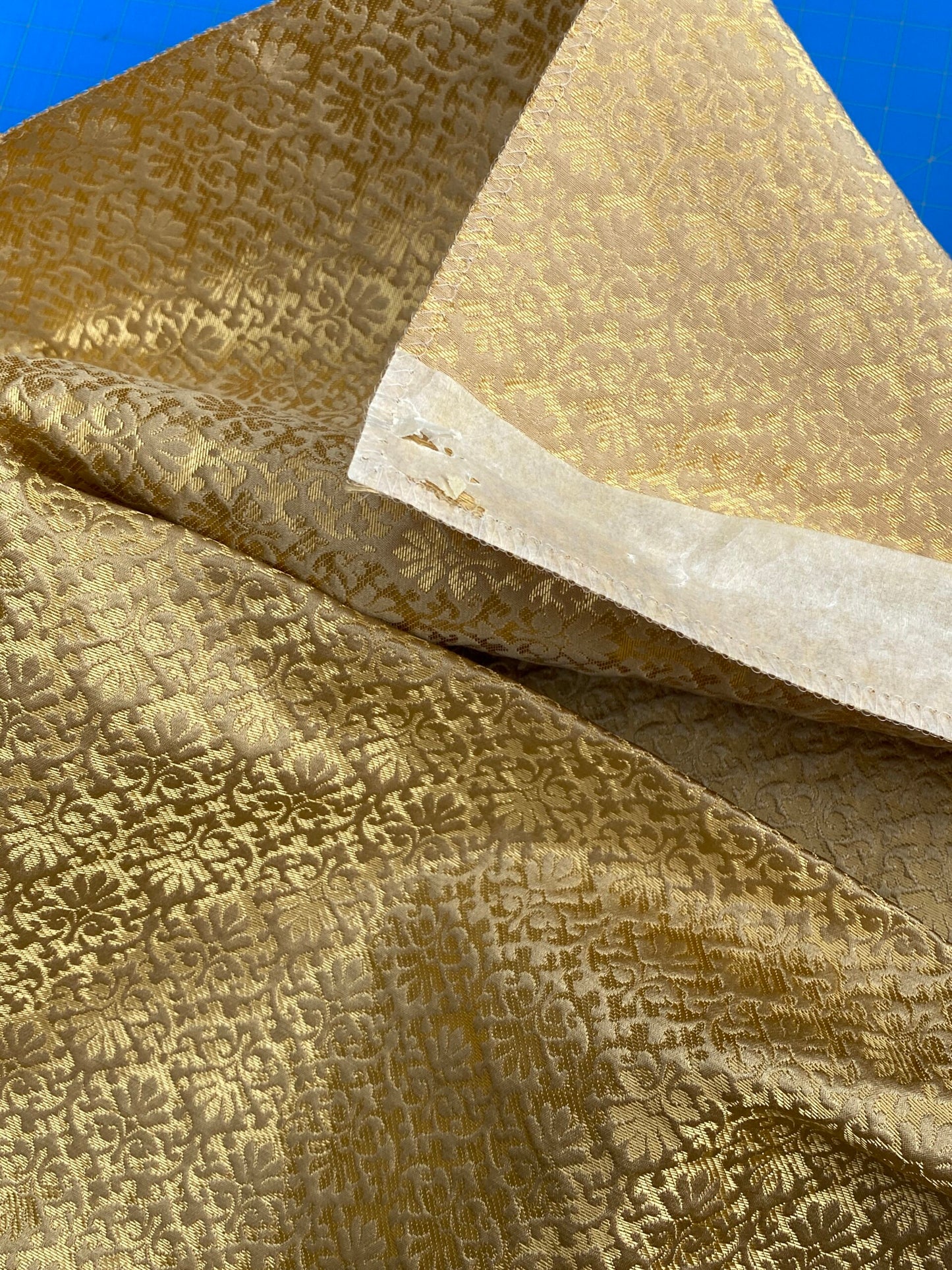 22 Berkbox101 Square Silk by Old World Weavers Carlos Small Damask Gold Small Scale MSRP USD300+/y