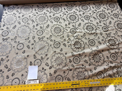 By Yard Scalamandre Kasumi Silver Cloud Silk Lampas Kimono Daisy Flower Art Deco MSRP USD 276/Y