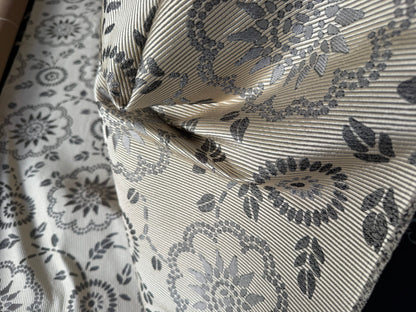 By Yard Scalamandre Kasumi Silver Cloud Silk Lampas Kimono Daisy Flower Art Deco MSRP USD 276/Y