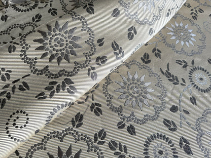 By Yard Scalamandre Kasumi Silver Cloud Silk Lampas Kimono Daisy Flower Art Deco MSRP USD 276/Y