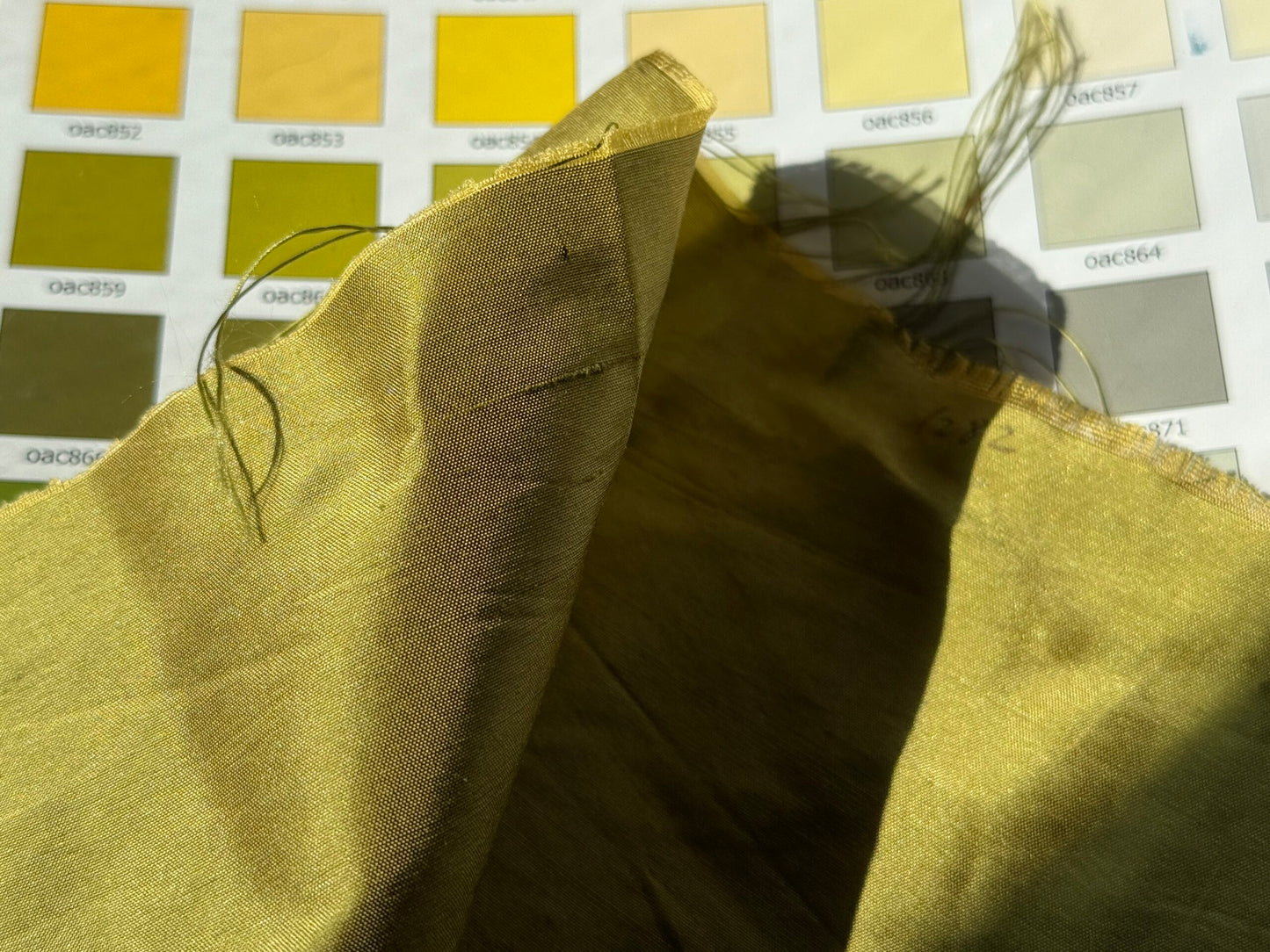 Bty Kravet Designer Silk Dupioni Chartreuse Green Golden Iridescent #1282