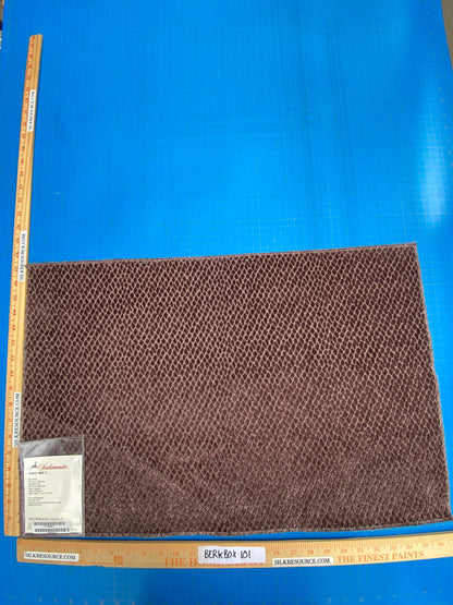 32 Berkbox101 Square Silky by Scalamandre Iguana Ametista Purple Small Scale Silk Cotton Jacquard Velvet MSRP USD300+/y