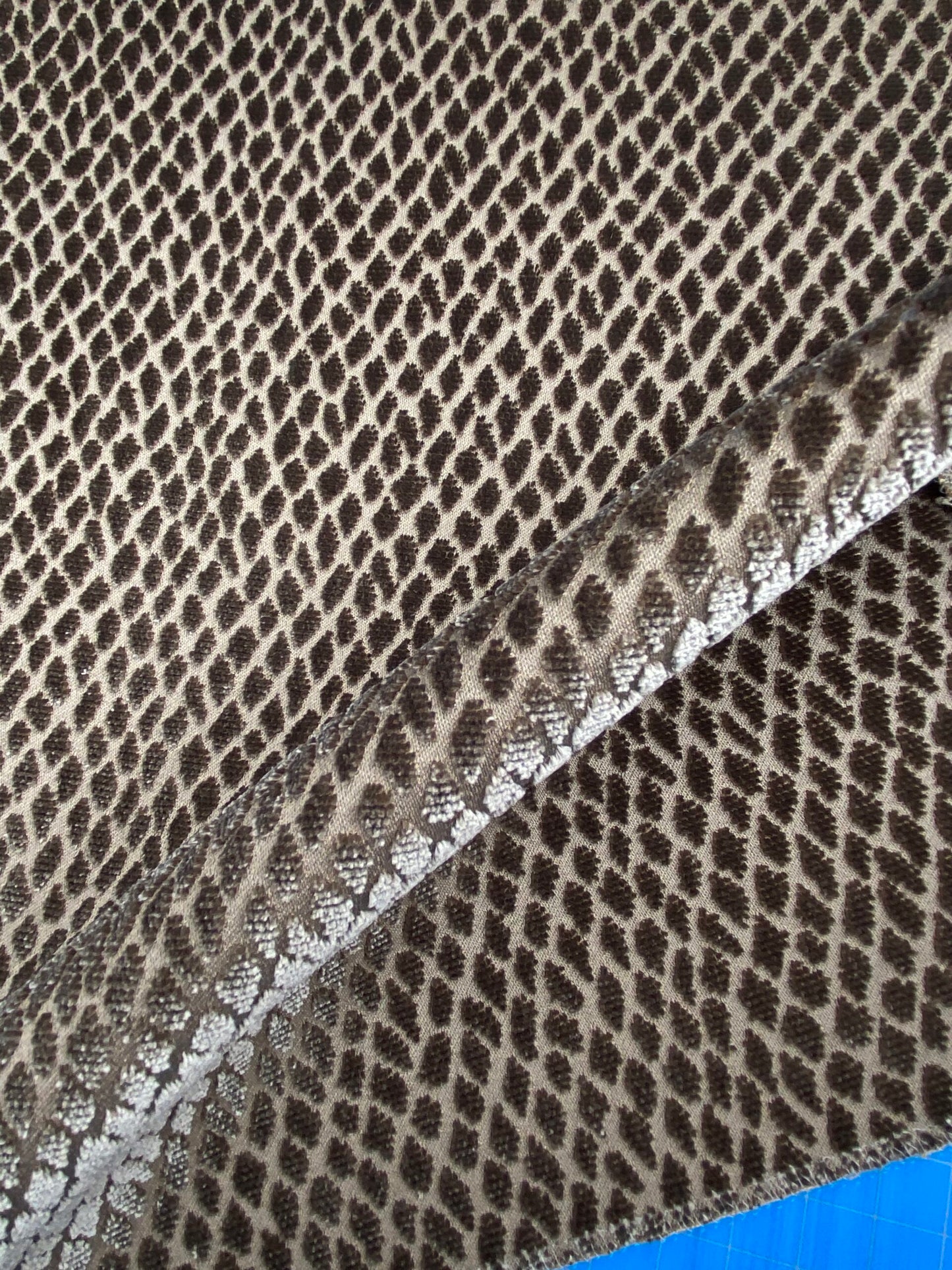 33 Berkbox101 Square Silky by Scalamandre Iguana Ferro Deep Brown Small Scale Silk Cotton Jacquard Velvet MSRP USD300+/y