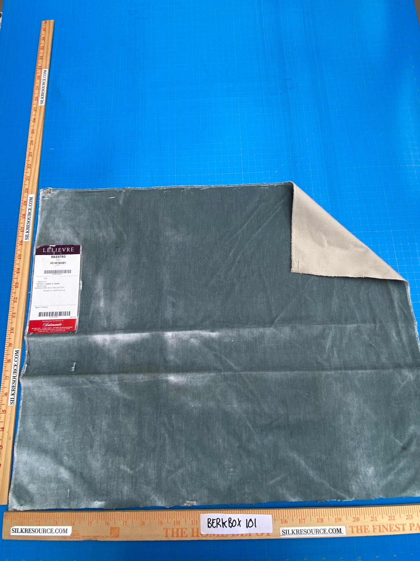 38 Berkbox101 Square Silk by Lelievre Maestro Ciel Blue Velvet Solid MSRP USD1628/y