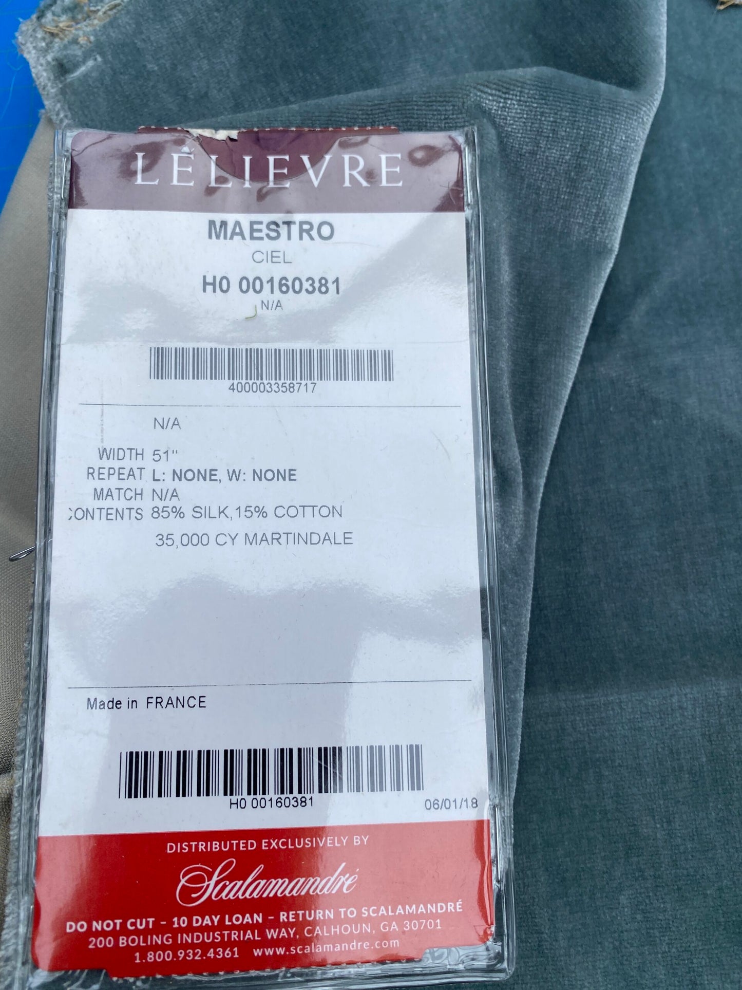 38 Berkbox101 Square Silk by Lelievre Maestro Ciel Blue Velvet Solid MSRP USD1628/y