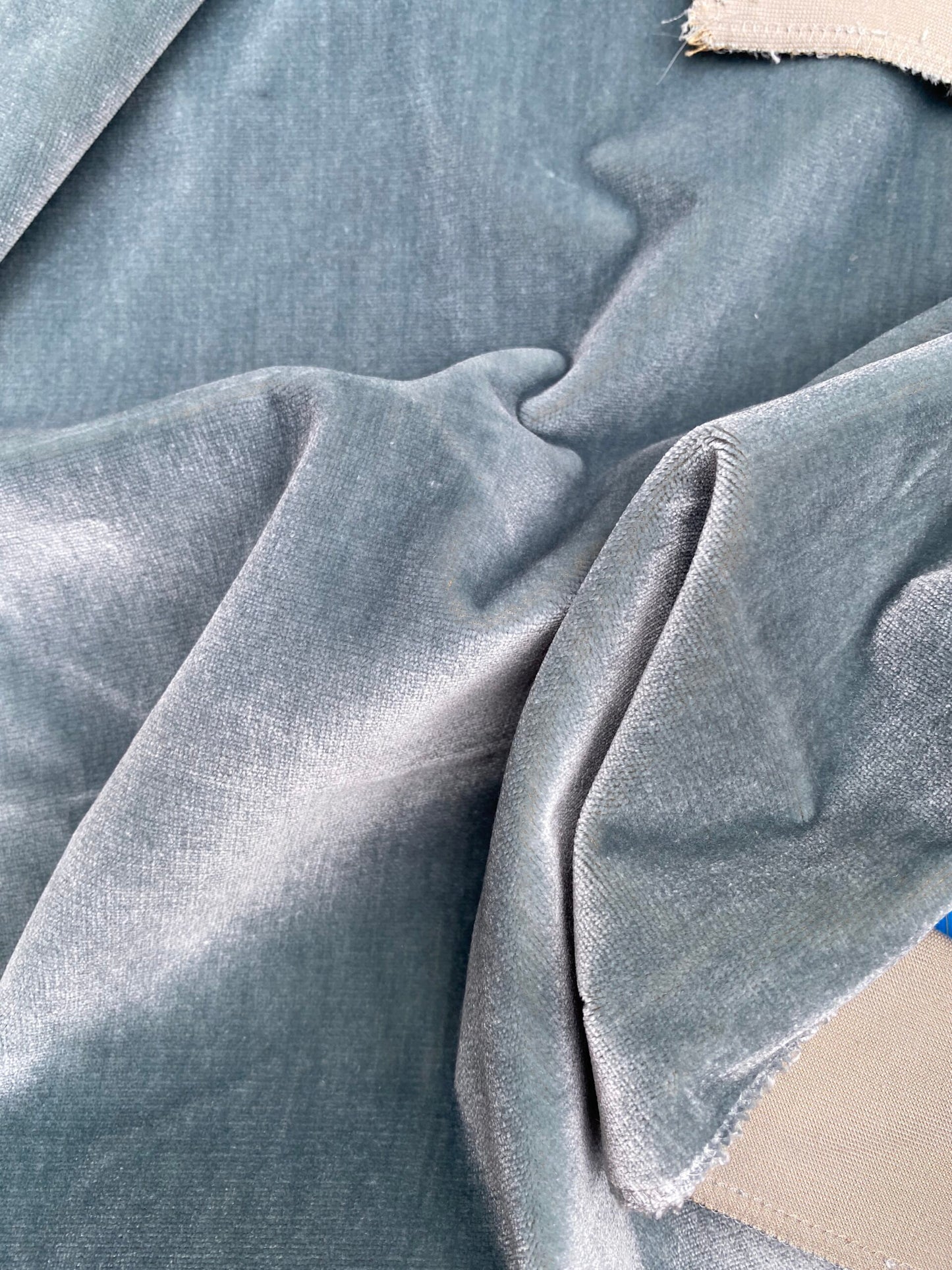 38 Berkbox101 Square Silk by Lelievre Maestro Ciel Blue Velvet Solid MSRP USD1628/y