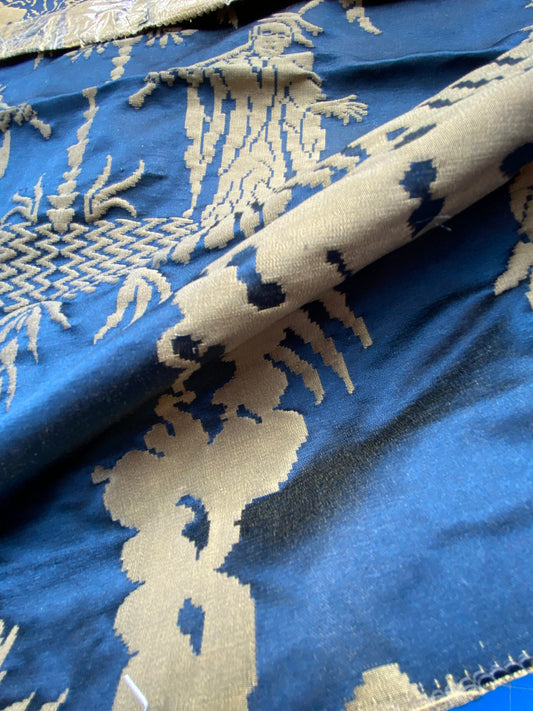 53 Berkbox101 Square Silky by Tassinari and Chatel Les Chinois Marine Blue Beige Damask Chinoiserie Historic MSRP USD 700+/y