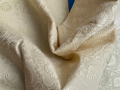 64 Berkbox101 Square Silky by Tassinari and Chatel Pommes De Pin Creme White Cream Botanical Foliage Historic MSRP USD976/y