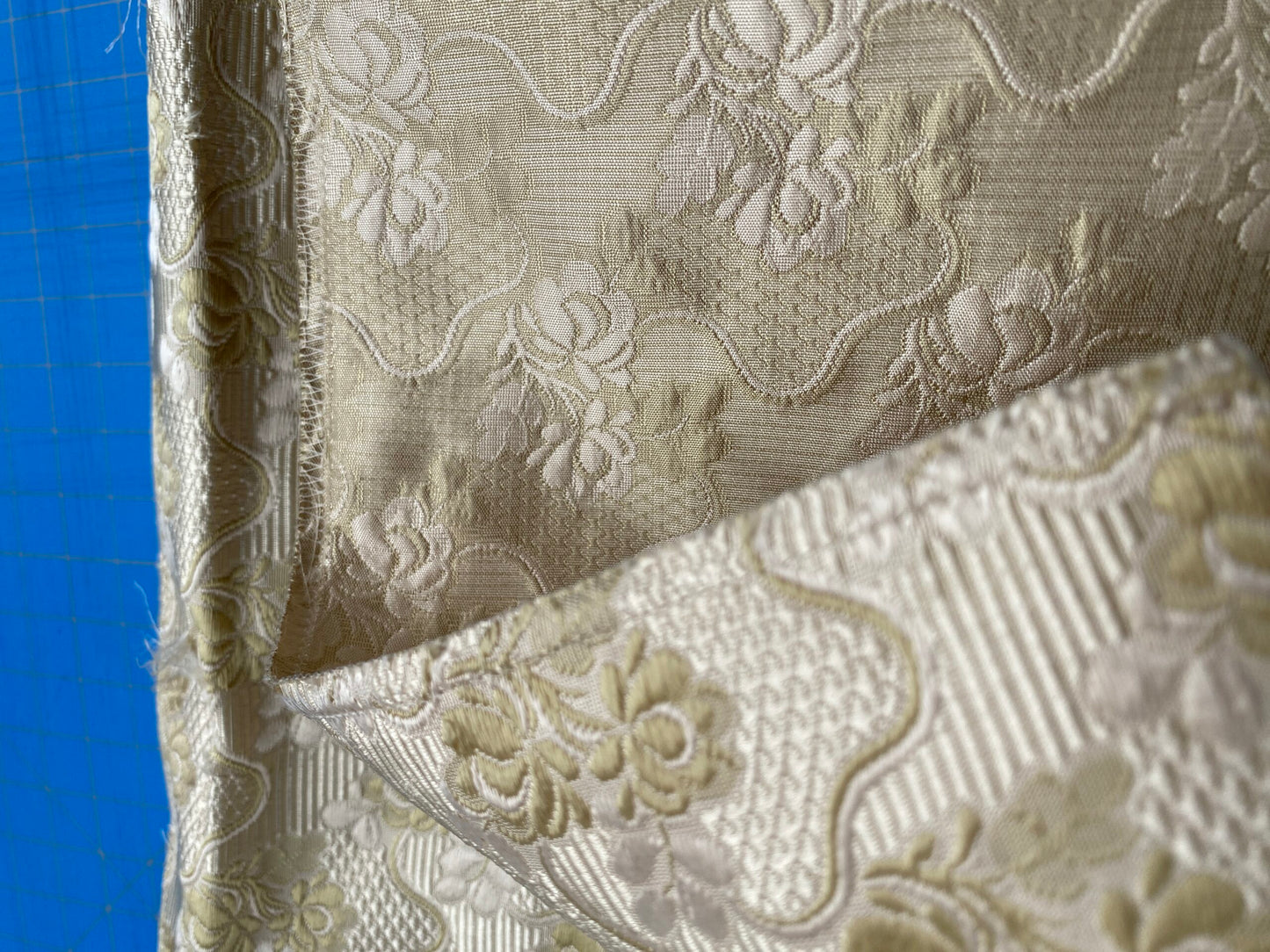 68 Berkbox101 Square Silk by Tassinari and Chatel Carmontel Beige Small Scale Floral Historic MSRP USD704/y