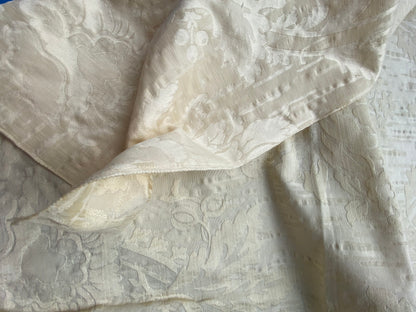 73 Berkbox101 Square Jacquard by Scalamandre Villa Ada Avorio Cream White Damask MSRP USD 300+/y