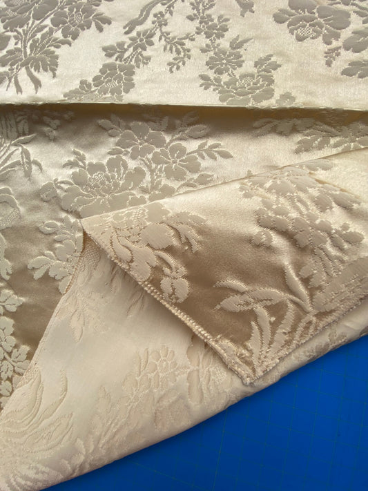 81 Berkbox101 Square Jacquard by Lelievre Paris Amboise Ecume Beige Damask Floral Viscose MSRP USD632/y