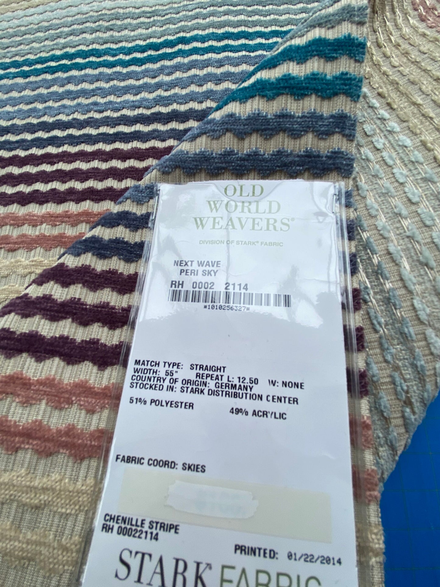 15 Berkbox102 Square Jacquard by Old World Weavers Next Wave Peri Sky Chenille Stripe Ombre MSRP USD 272/y