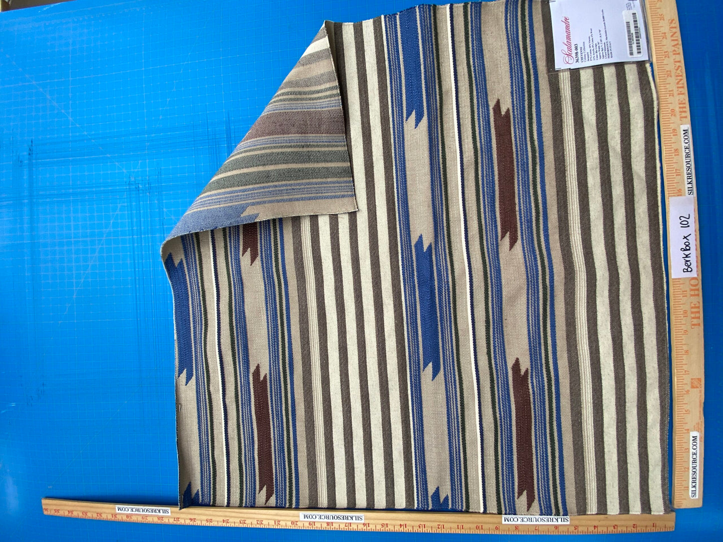 21 Berkbox102 Square Jacquard by Scalamandre Cheyenne Blu Grigio Blue Gray Beige Brown Stripe Geometric MSRP USD 300+/y