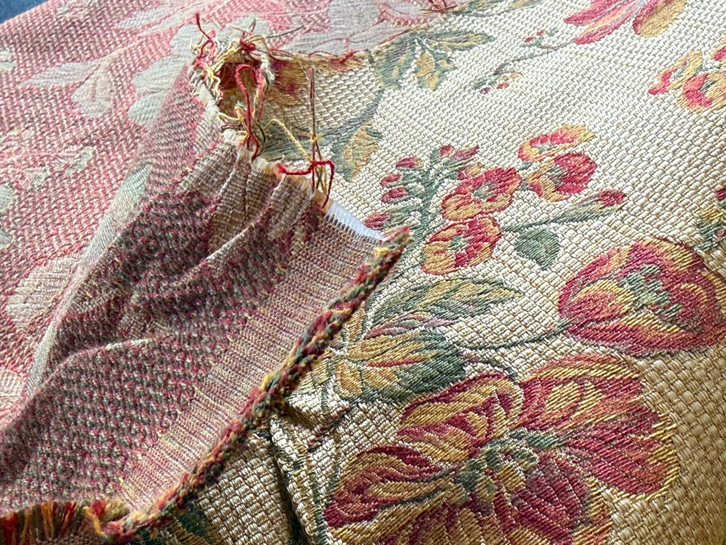 Scalamandre Charroux Gold Peony Field Red Floral Lampas Red France MSRP USD 284/Y