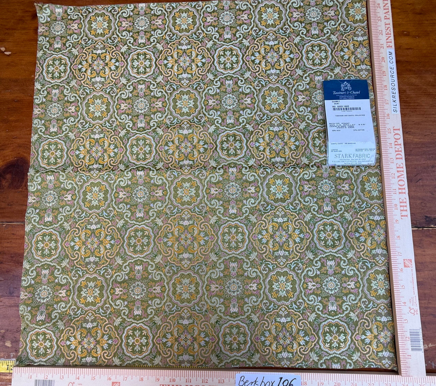 5 Berkbox106 25" x 24" Square Scalamandre Tassinari &amp; Chatel Guimet Vert Green Silk Lampas Floral Medallion Historic MSRP USD2196
