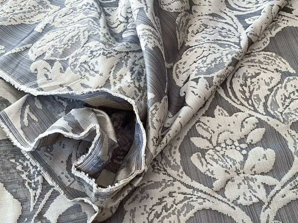Stroheim & Romann Luxurious 100% Silk Renaissance Medallion Fleur De Lis Damask Silver White Pewter MSRP USD300+/Y