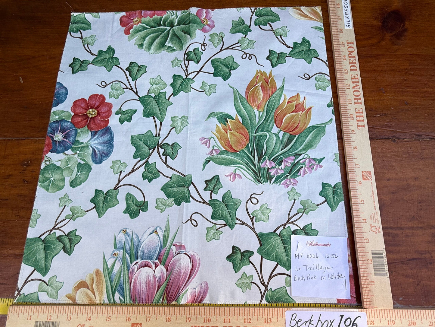 35 Berkbox106 18" x 18" Square Scalamandre Le Treillage Blush Pink on White Spring Garden Tulip Rose Crocus Boston Ivy MSRP USD 204/y