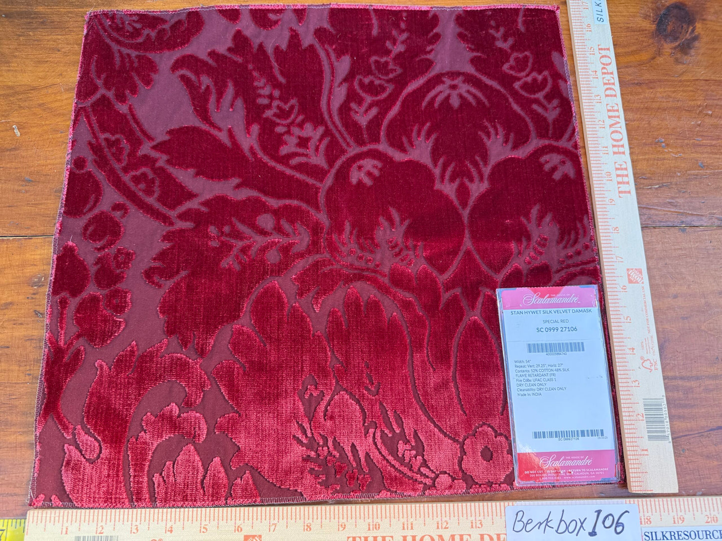 38 Berkbox106 17" x 17" Square Scalamandre Stan Hwet Silk Velvet Damask Special Red Velvet