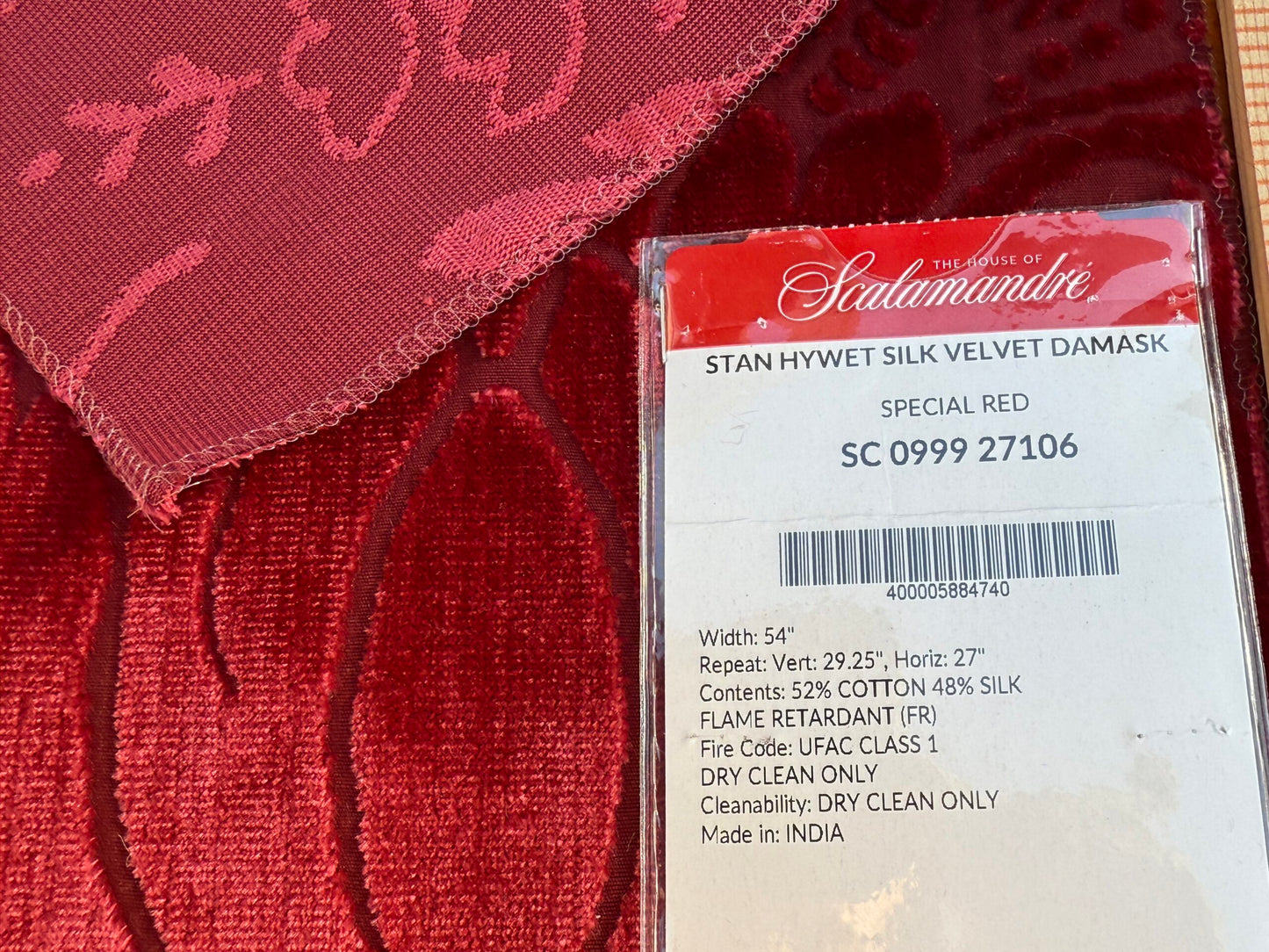 38 Berkbox106 17" x 17" Square Scalamandre Stan Hwet Silk Velvet Damask Special Red Velvet