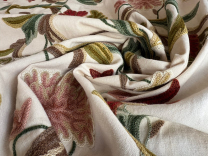 1 Berkbox107 2yards x 47"w Scalamandre Old World Weavers Devin Crewel Pastel Floral Botanical Wool Embroidery on Cotton Beige MSRP USD456/y