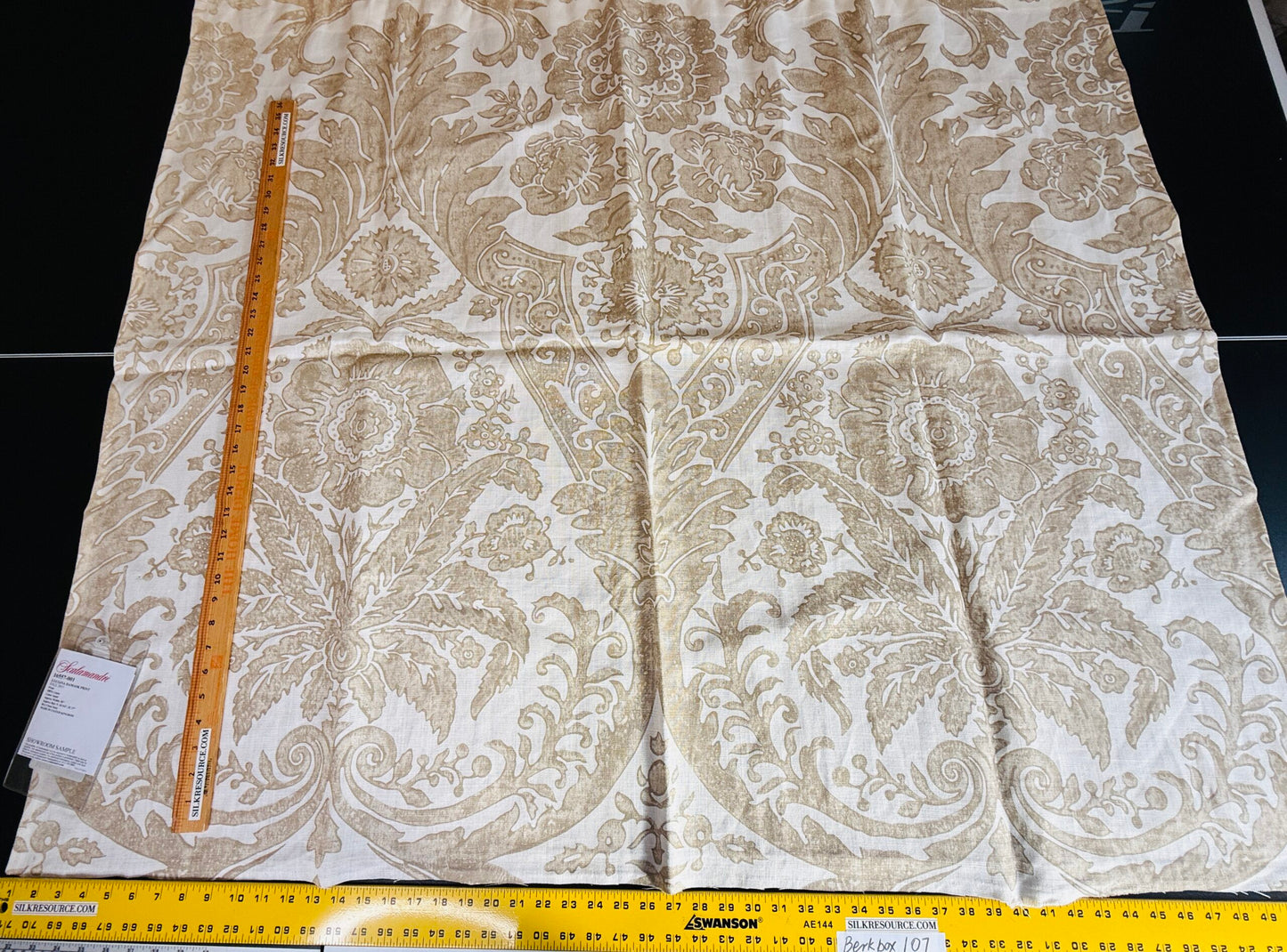 3 Berkbox107 1.4yards Scalamandre Luciana Damask Linen Print Sand Damask Print Beige MSRP USD 346