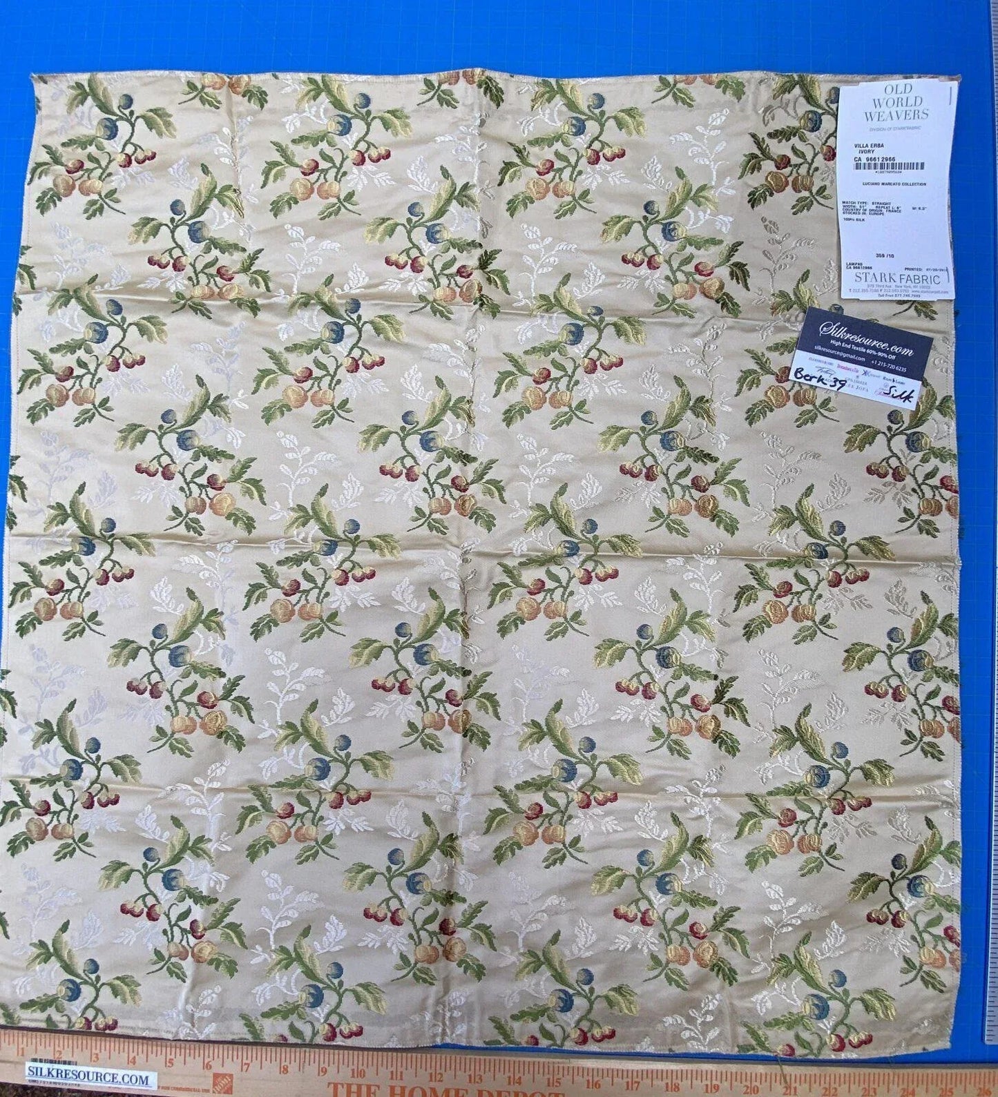 8 Berkbox39 Scalamandre Old World Weavers Silk Villa Erba Ivory Beige Green Red MSRP USD 808/Yard