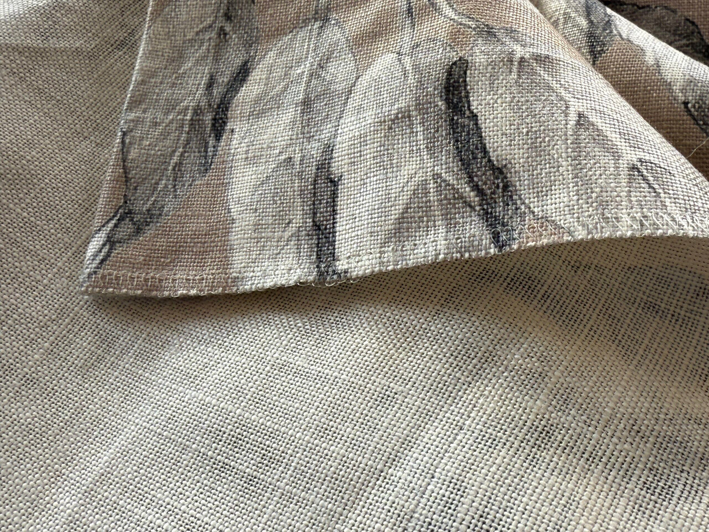 7 Berkbox107 1.2yards Scalamandre Grey Watkins Merrimon Linen Gray Floral 100% Linen with Glazed finish MSRP 346/y