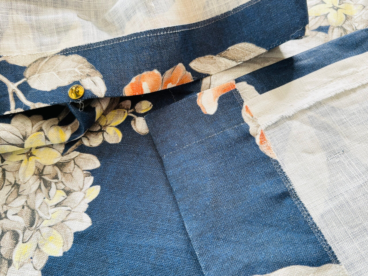8 Berkbox107 1.2yards Scalamandre Grey Watkins Merrimon Navy Blue Linen Floral 100% Linen with Glazed finish MSRP 346/y