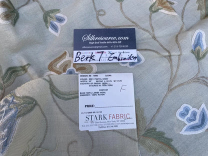 9f Berkbox7 Scalamandre Leen Pastel Ivory Wool Crewel Embroidery MSRP USD 380/Y