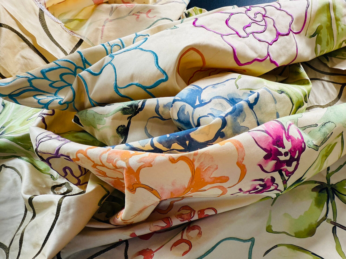 22 Berkbox107 1.2y Scalamandre Fantasy Garden Apricot Blues Cream Rose Lavender Blue Pink on Apricot Gold Silk Print Embroidery MSRP USD 342/Y